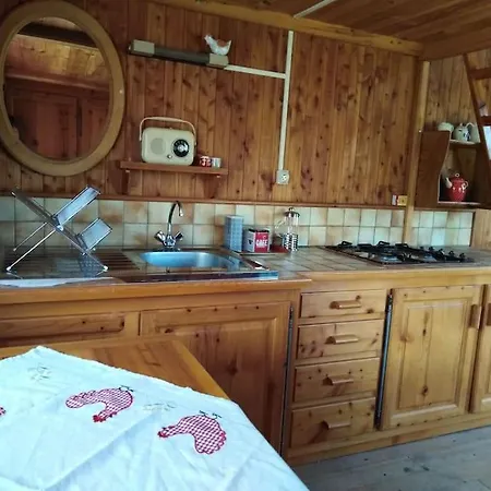 Chalet Bucolique Dans La Foret Σπίτι διακοπών *